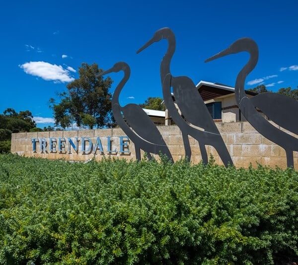 Sign for surrounding Bunbury area Treendale.